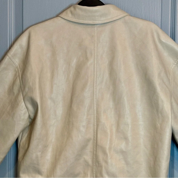 7 For All Mankind Button Up Shirt Size Medium Cream Faux Leather Oversized READ - Picture 7 of 12